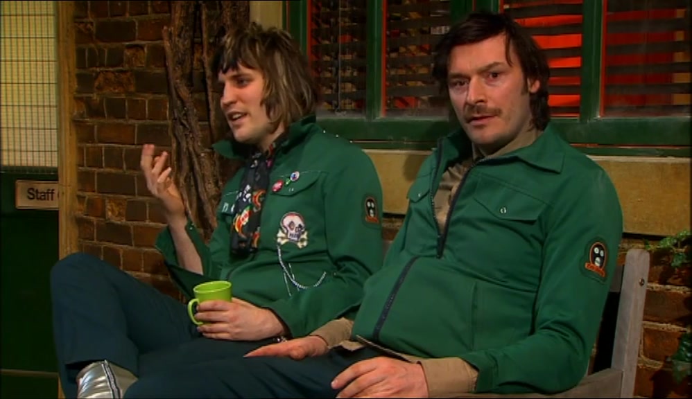 - OH, RIGHT. - SOMETHING THAT NOBODY NEEDS TO KNOW. 