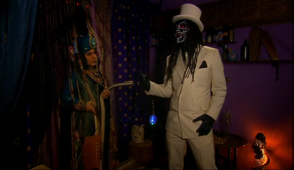 - WHO THE HELL IS THIS ASSHOLE? - I'M NABOO, THAT'S WHO. 