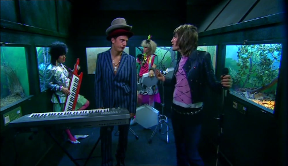 - WHY? - BECAUSE IT LOOKS FREAKISH. 