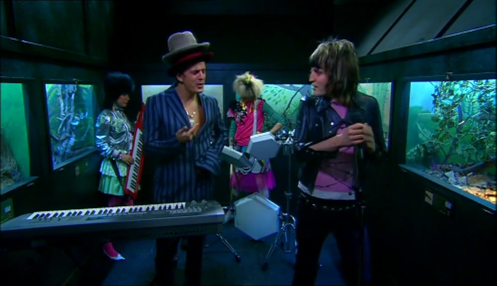 DO YOU KNOW WHO I AM? WHERE DID YOU GET THIS CHUMP FROM, HUH? 