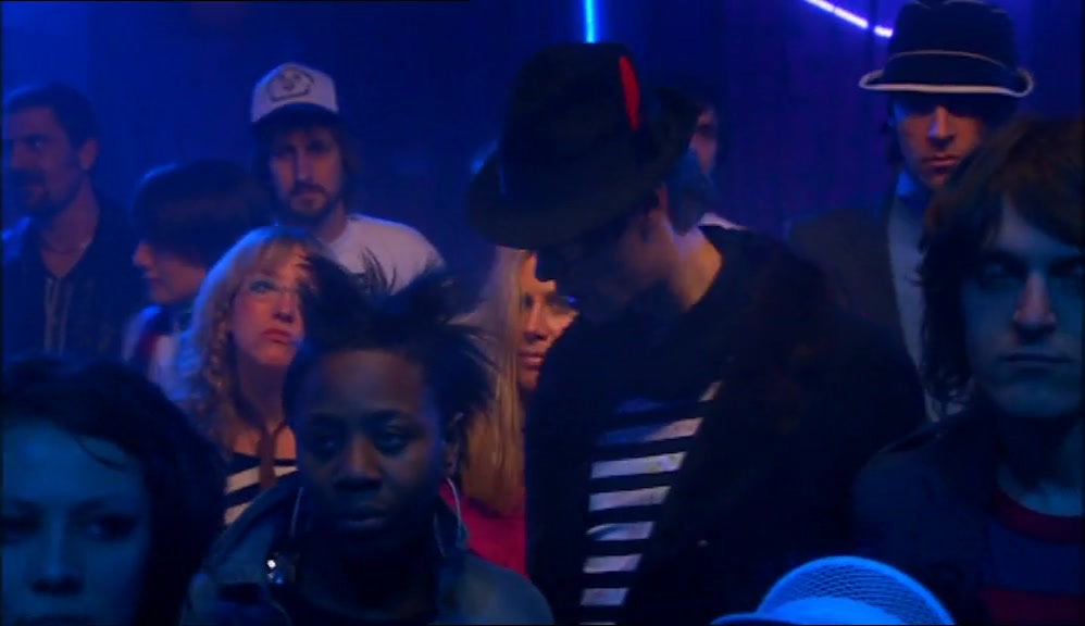 MMM, HE'S CLOSE, I CAN SMELL HIM. I CAN SMELL THE NOTES. 