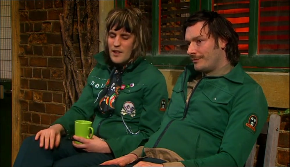ON THE ONE HAND I'VE GOT THE ZOO, I LOVE THE ZOO. 