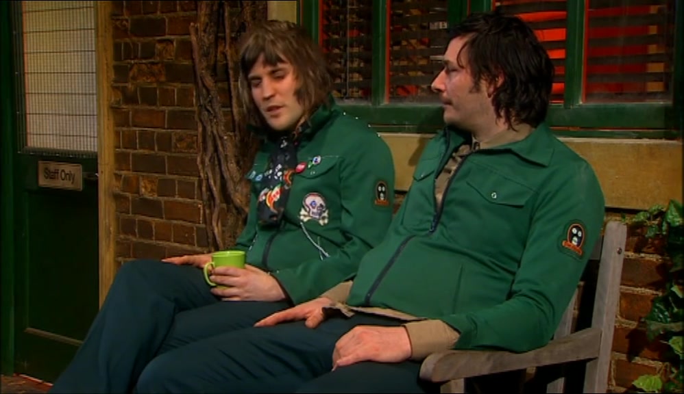 - FOR A MIXTURE OF GLAM ROCK AND FOLK. - NOBODY'S READY FOR THAT. 