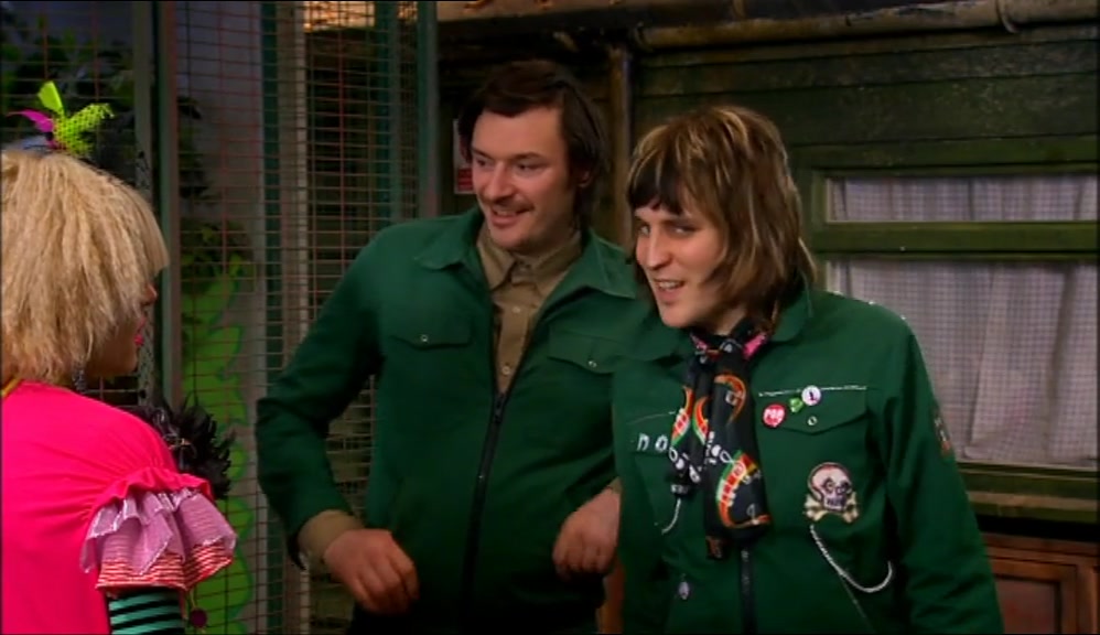 - BECAUSE I'M GETTING ON WELL. - GETTING ON WELL? 