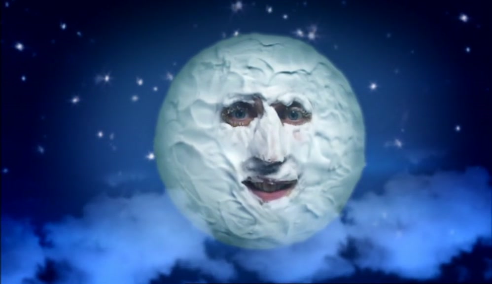 BUZZ ALDRIN, HE WALKING ON MY FACE. AND THEN THE THIRD ONE, A SPACEMAN WALKIN' ON MY FACE. 
