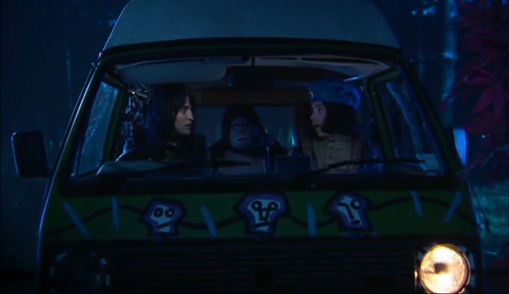 - DO YOU THINK HOWARD WILL BE ALL RIGHT, NABOO? - WE'RE GOING TO HAVE TO MOVE FAST, BEFORE THE YETIS GET HIM. 