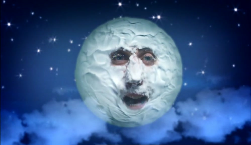 TO SEE WHICH ONE WOULD LAND FIRST. AND, DO YOU KNOW, ON THE MOON'S SURFACE, THEY LAND AT EXACTLY THE SAME TIME! 