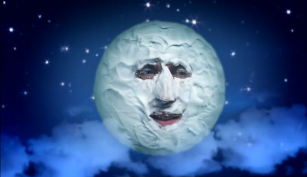 BUZZ ALDRIN, HE WALKING ON MY FACE. AND THEN THE THIRD ONE, A SPACEMAN WALKIN' ON MY FACE. 