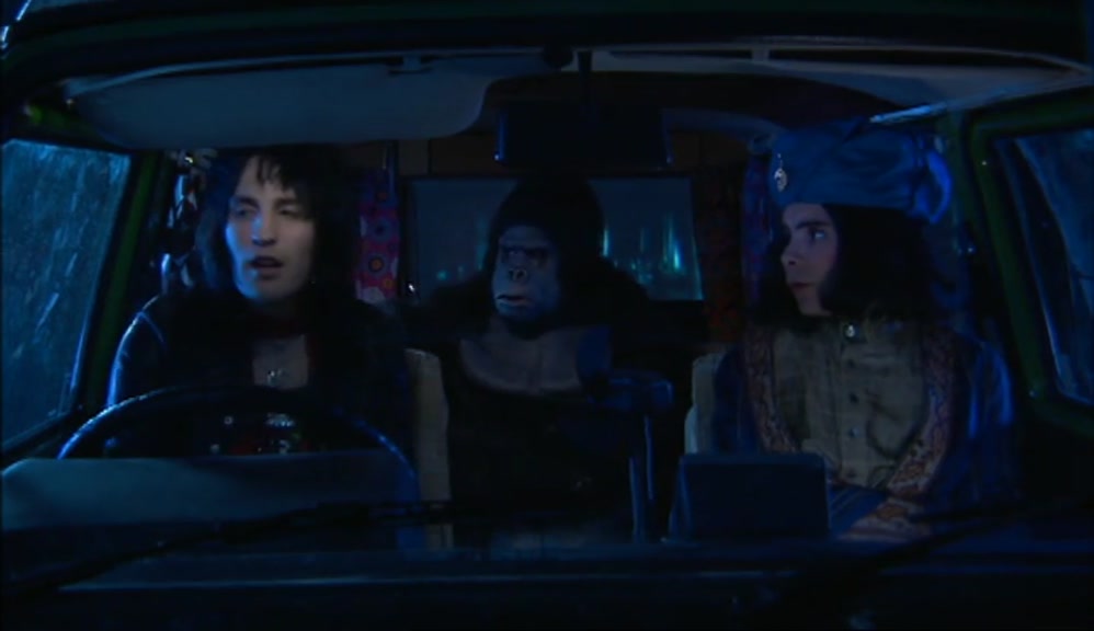 - AAAAAH... - IDIOTS... 