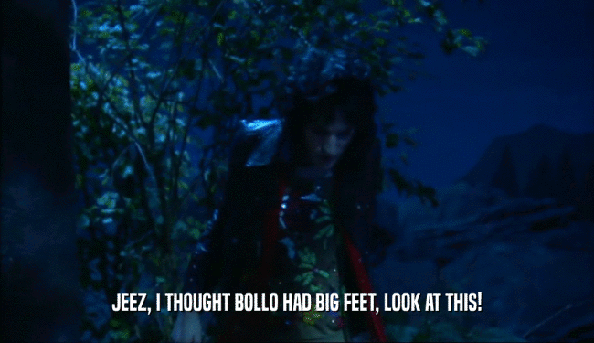 JEEZ, I THOUGHT BOLLO HAD BIG FEET, LOOK AT THIS!  