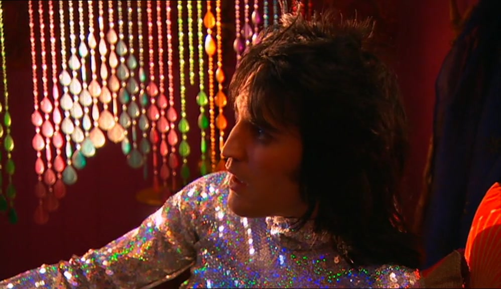 HOW DOES THAT HELP US, YOU BERK? WE'VE GOT TO MEET THE RECORD LABEL IN 1 0 MINUTES. 
