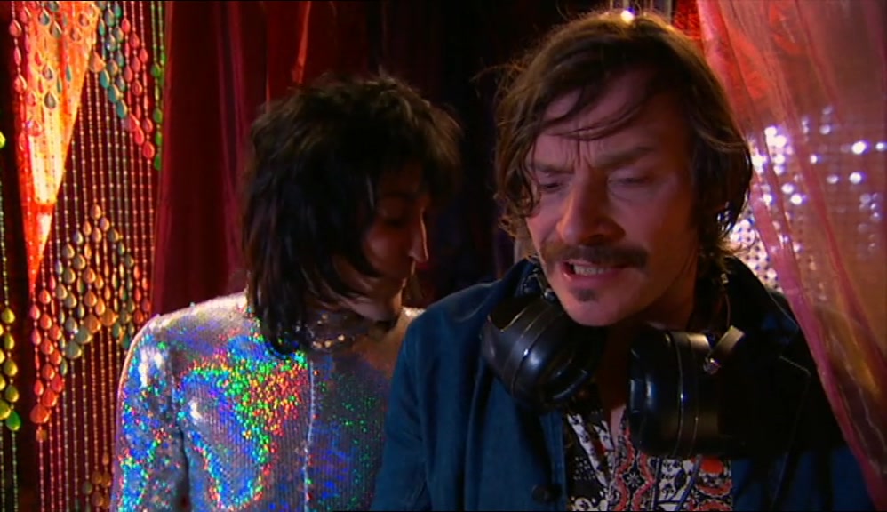 -HOW LONG DOES IT LAST? -THREE HOURS. QUICK, RUN. 