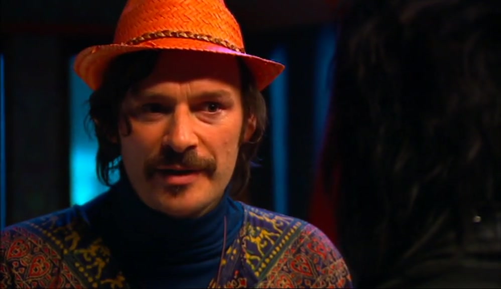 -YOU'RE FRUIT SALAD, VINCE, EVERYONE KNOWS THAT. -IT'S NOT VINCE, I'VE CHANGED MY NAME. 