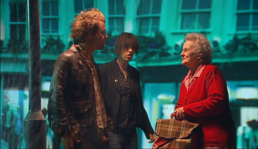 OH, EXCUSE ME, SIR, COULD YOU TELL ME THE WAY TO BRICK LANE? 