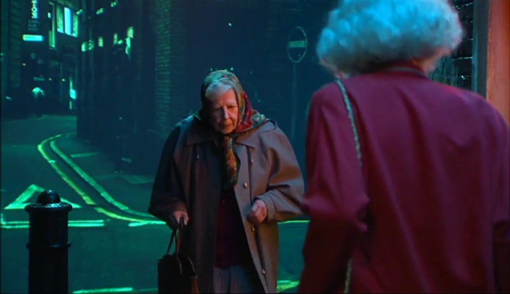 -I DON'T KNOW, THEY ALL LOOK THE SAME. -IT IS. LEAVE THIS TO ME. 