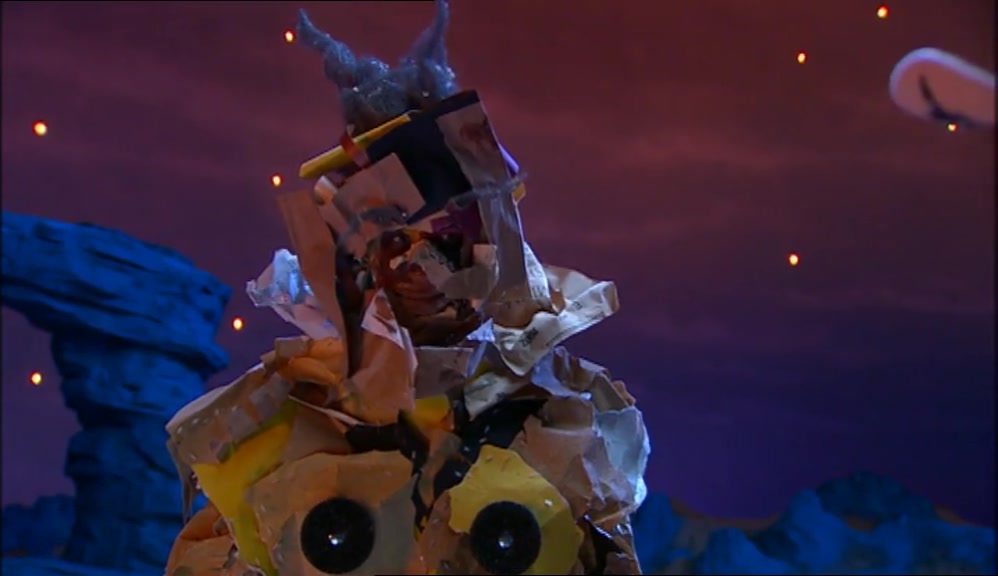 -WHY? -WHAT? I AM SANDSTORM. 