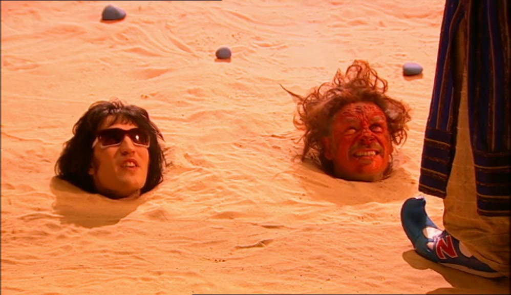 -WHERE'S HOWARD? -WHAT DO YOU MEAN? I'M RIGHT HERE. 