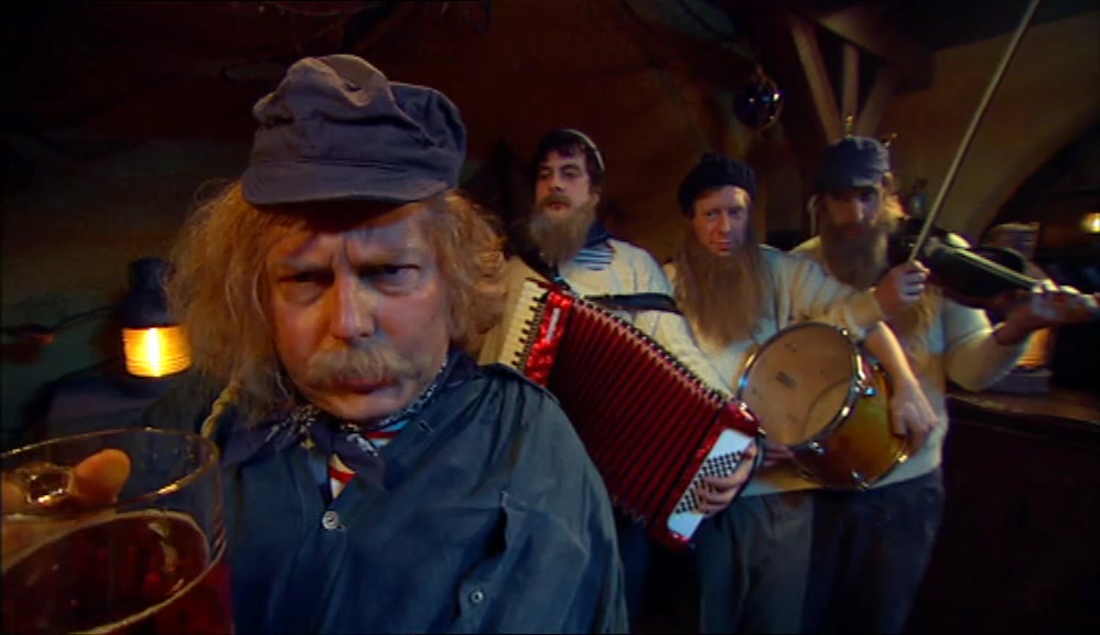 -YOU CATCH ALL THEM YOURSELF, BOY? -YEAH. 