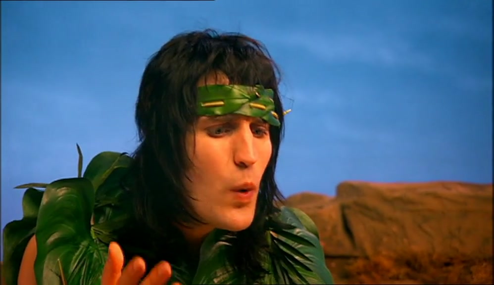 CAN YOU SORT YOUR OUTFIT OUT? YOUR LEAVES ARE WELL OUT OF FASHION. 