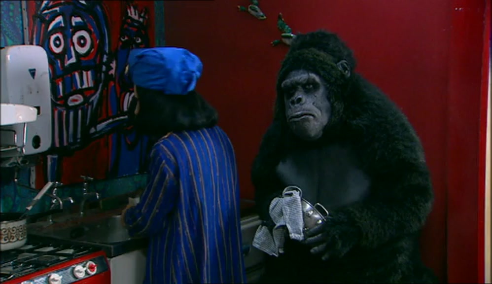 -SO WHEN YOU GETTING BACK? -WE'RE NOT GETTING BACK! WE'RE GOING TO AMERICA. 