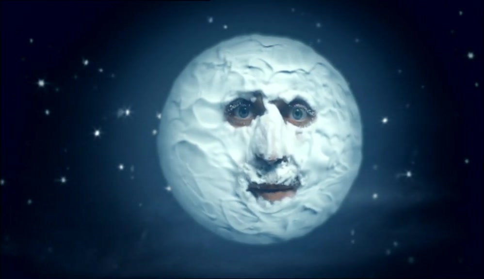 IF YOU ARE A MOON, YOU DON'T HAVE A MIRROR SO YOU HAVE TO.... 