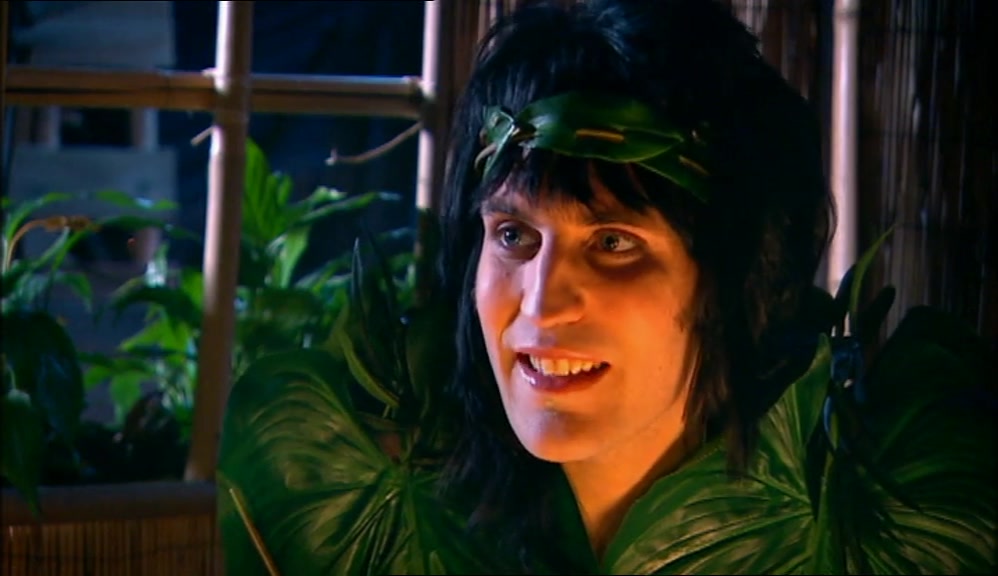 -DO YOU THINK SHE'S OUT OF MY LEAGUE? -YEAH, DEFINITELY. 