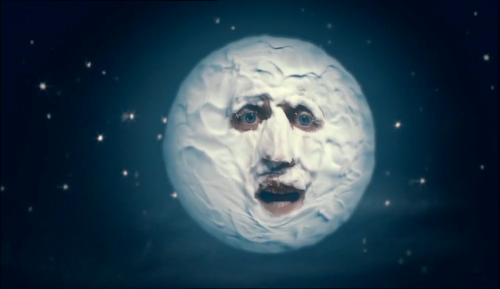 I'M THE MOON. I QUITE LIKE TO.... I'M LONELY IN THE MOON. 