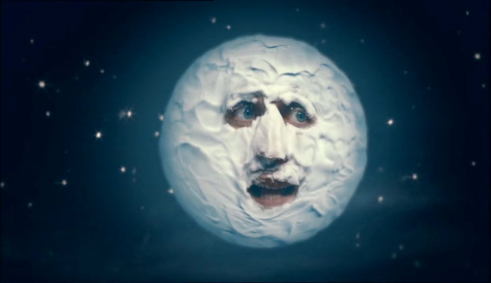 I'M THE MOON. I QUITE LIKE TO.... I'M LONELY IN THE MOON. 