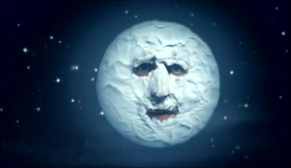 IF YOU ARE A MOON, YOU DON'T HAVE A MIRROR SO YOU HAVE TO.... 
