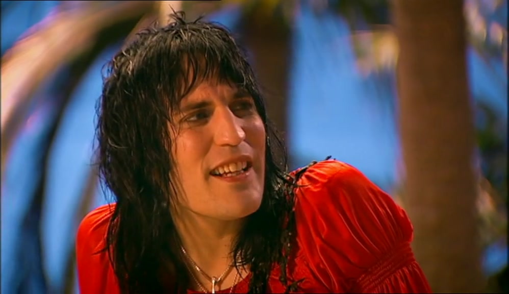 -MY HAIR JUST DOESN'T GROW VERY FAST. -WHAT, YOU THINK IT STAYS THAT LENGTH NATURALLY? 