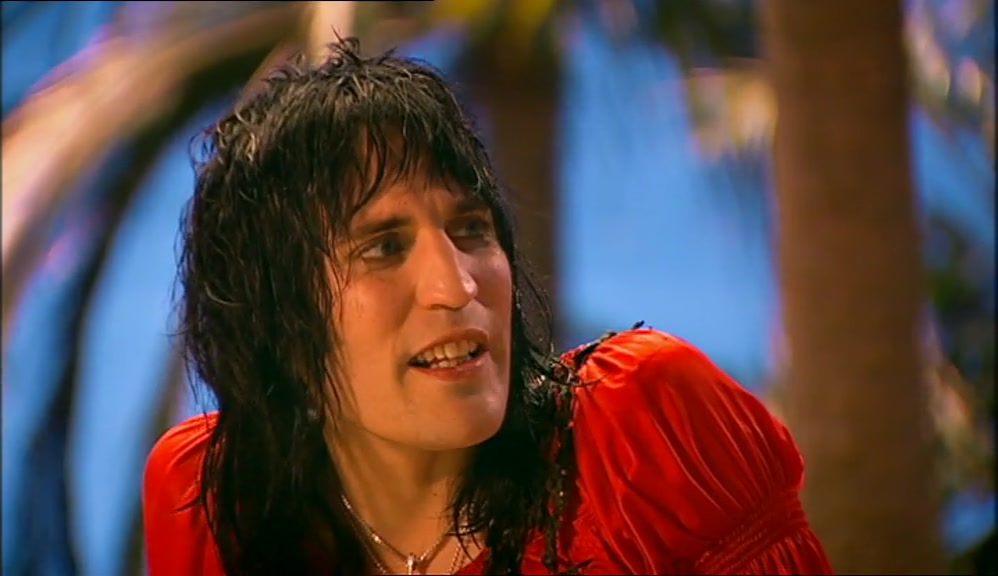 -MY HAIR JUST DOESN'T GROW VERY FAST. -WHAT, YOU THINK IT STAYS THAT LENGTH NATURALLY? 