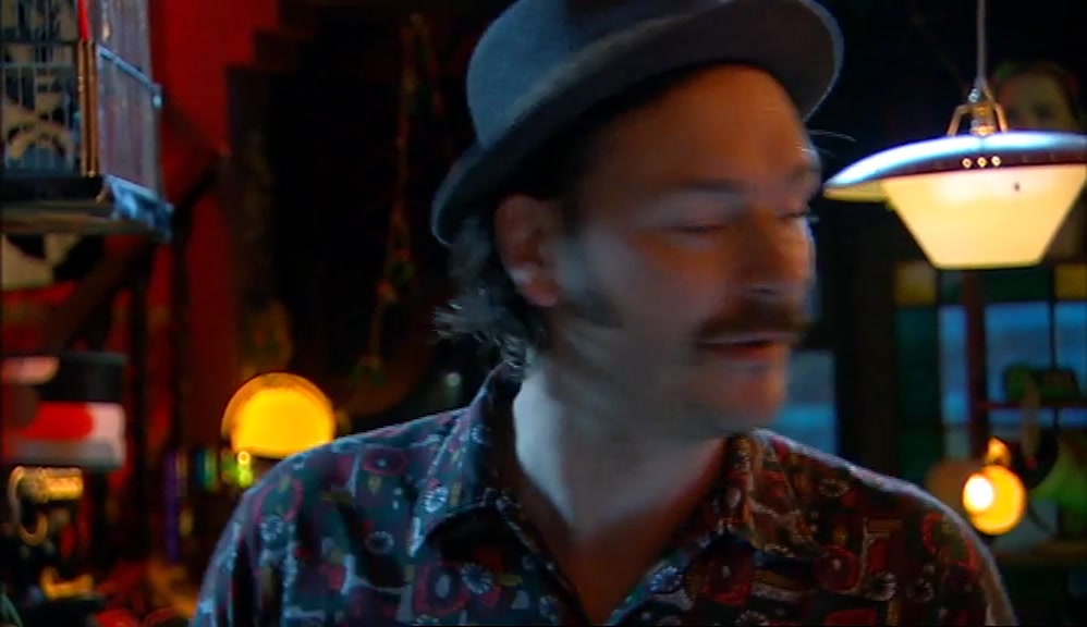- WE'VE GOT TO GET OUT OF TOWN. - TELL ME WHAT HAPPENED. 
