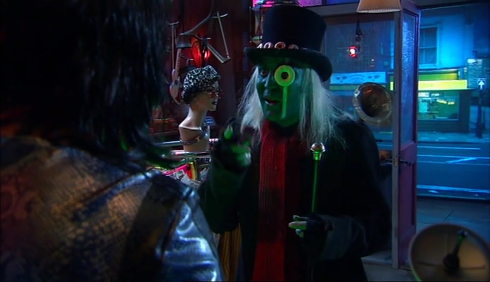 - I'LL PAY A HUNDRED. - COOL. 