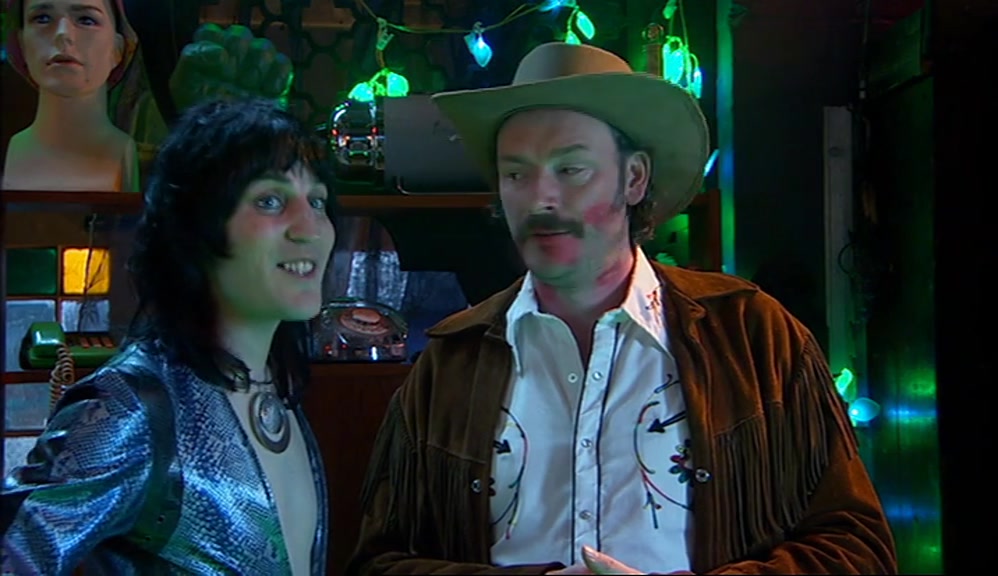 - IT CAN BE QUITE AN INTERESTING COMBO. - REALLY? HOW SO? 