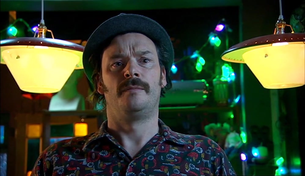 - I'M A SHOPKEEPER. - OH, REALLY? 