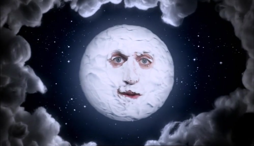 PEOPLE SAY IF YOU LOOK AT THE MOON FOR TOO LONG IN A TELESCOPE 