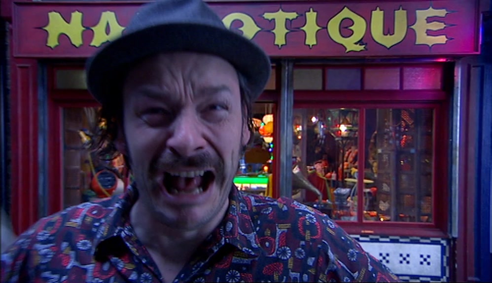 (HITCHER) # EELS UP INSIDE YA  