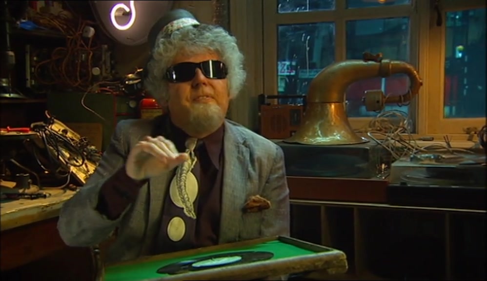 THEY CAN CATCH A FLY IN MIDAIR WITH CHOPSTICKS, JUST BY FEELING THE VIBRATIONS. 