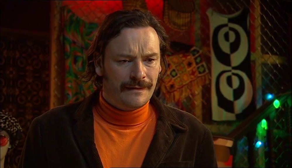 - YEAH, WELL, I DON'T KNOW WHERE IT IS. - PROBLEM IS, YOU CAN'T SEE FOR LOOKING. 
