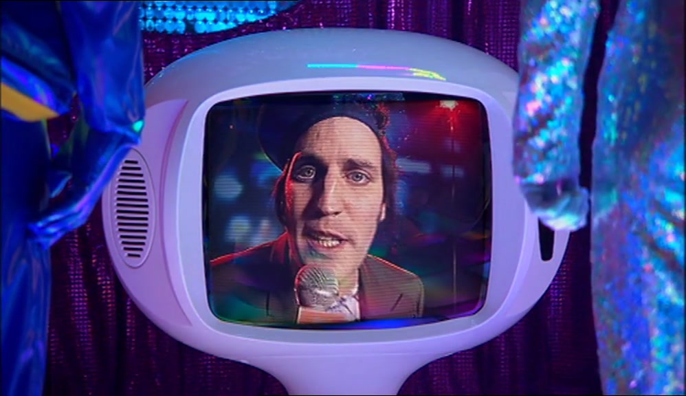 (FRENCH ACCENT) SO, THERE WE HAVE IT. THE SUPERCOOL VINCE NOIR WITH 