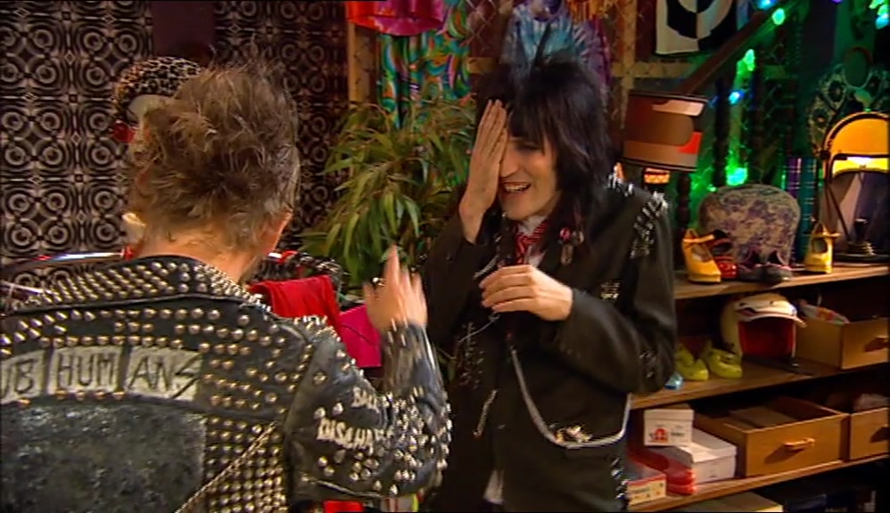 - OOH! - THAT'S A GOOD JOKE. 