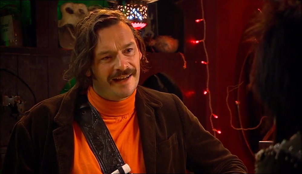- YOU SHOULD NICK OF ROUND THE BACK. - I'M NOT NIPPING OF ROUND THE BACK. 