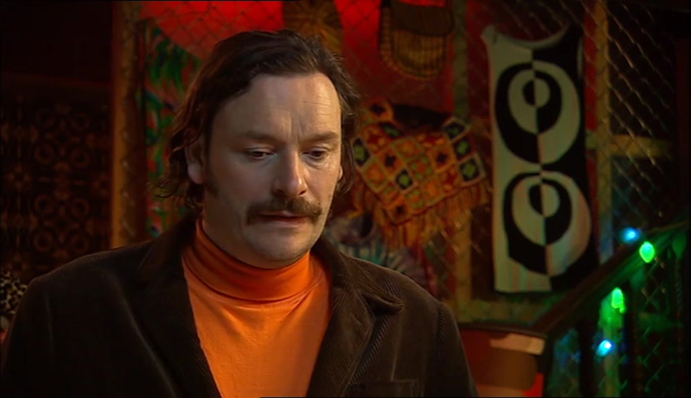 - YEAH, WELL, I DON'T KNOW WHERE IT IS. - PROBLEM IS, YOU CAN'T SEE FOR LOOKING. 