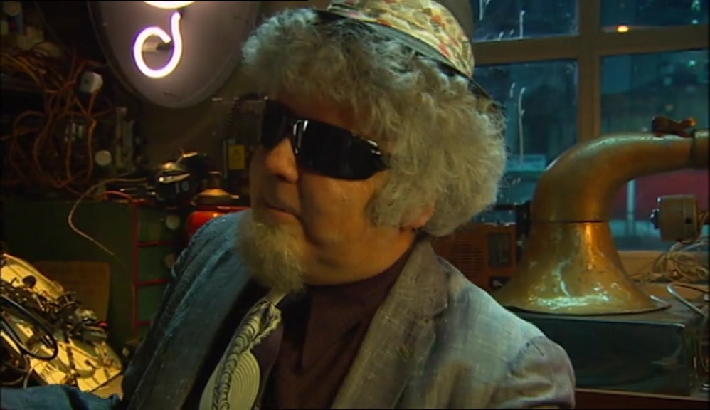 HERE, LET ME DEMONSTRATE. THROW ME THAT SPANNER, HOWARD. 