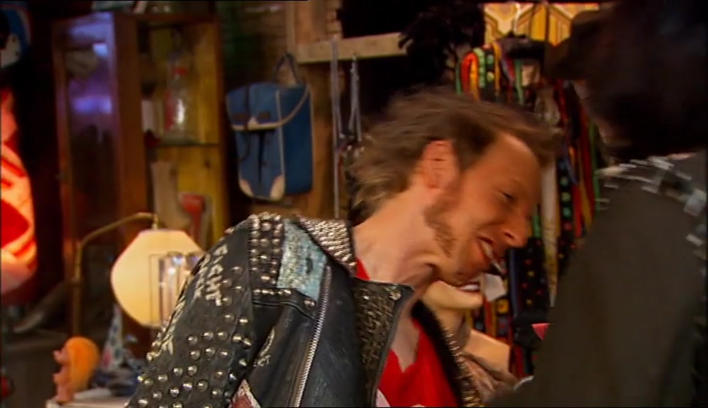 - HEY, VINCE. - HEY, GUYS. HOW ARE YOU? 