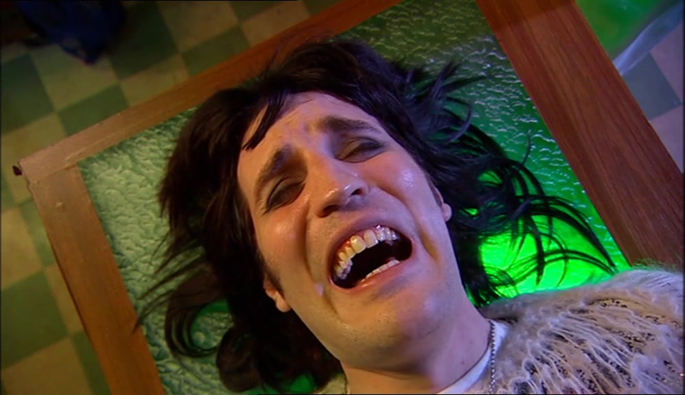 - IGGY'S WORKING IN TESCO METRO. - (WAILS) 