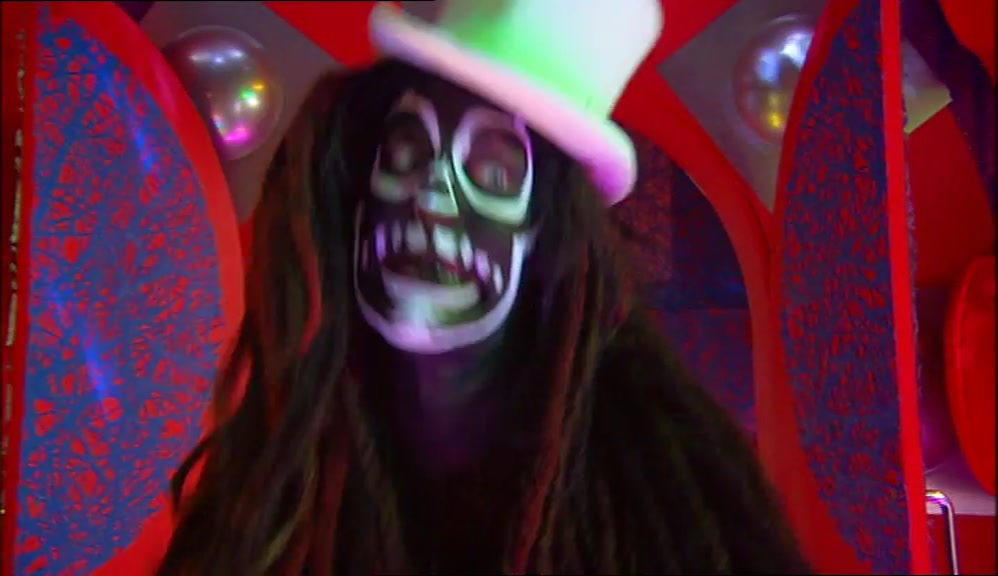 OH, I GOT YOU NOW, BOY!  