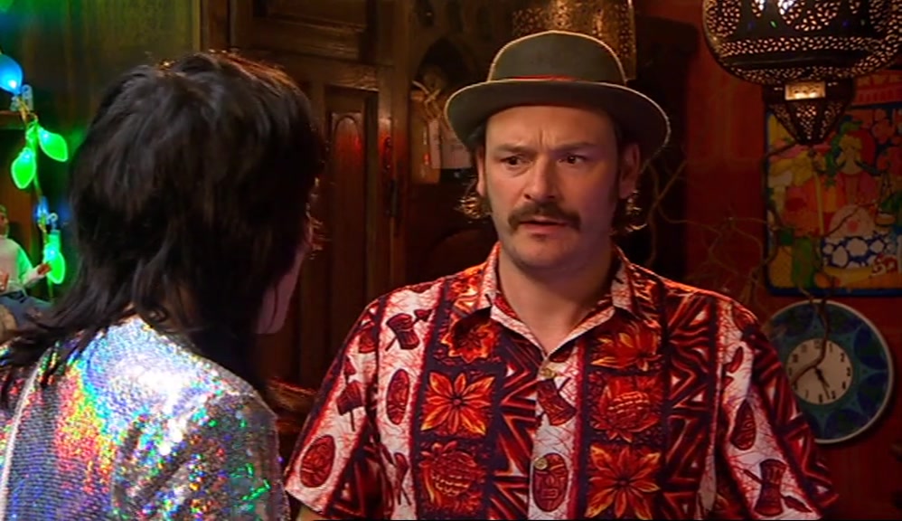 - SO? - YOU'RE MY ACCESSORY, LIKE A BELT OR A BAG. 