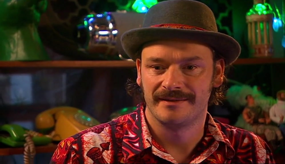 - I'VE NEVER HEARD OF IT. - OH. IT WAS BIG ON MY PLANET. 