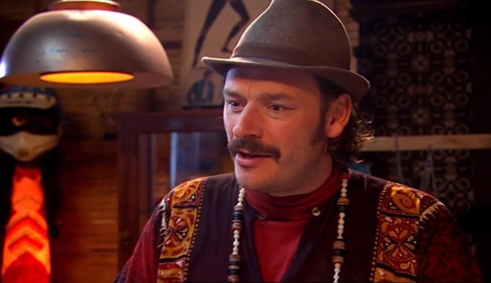 - HOWARD, IT'S OVER. - WHAT'S THE MATTER? 